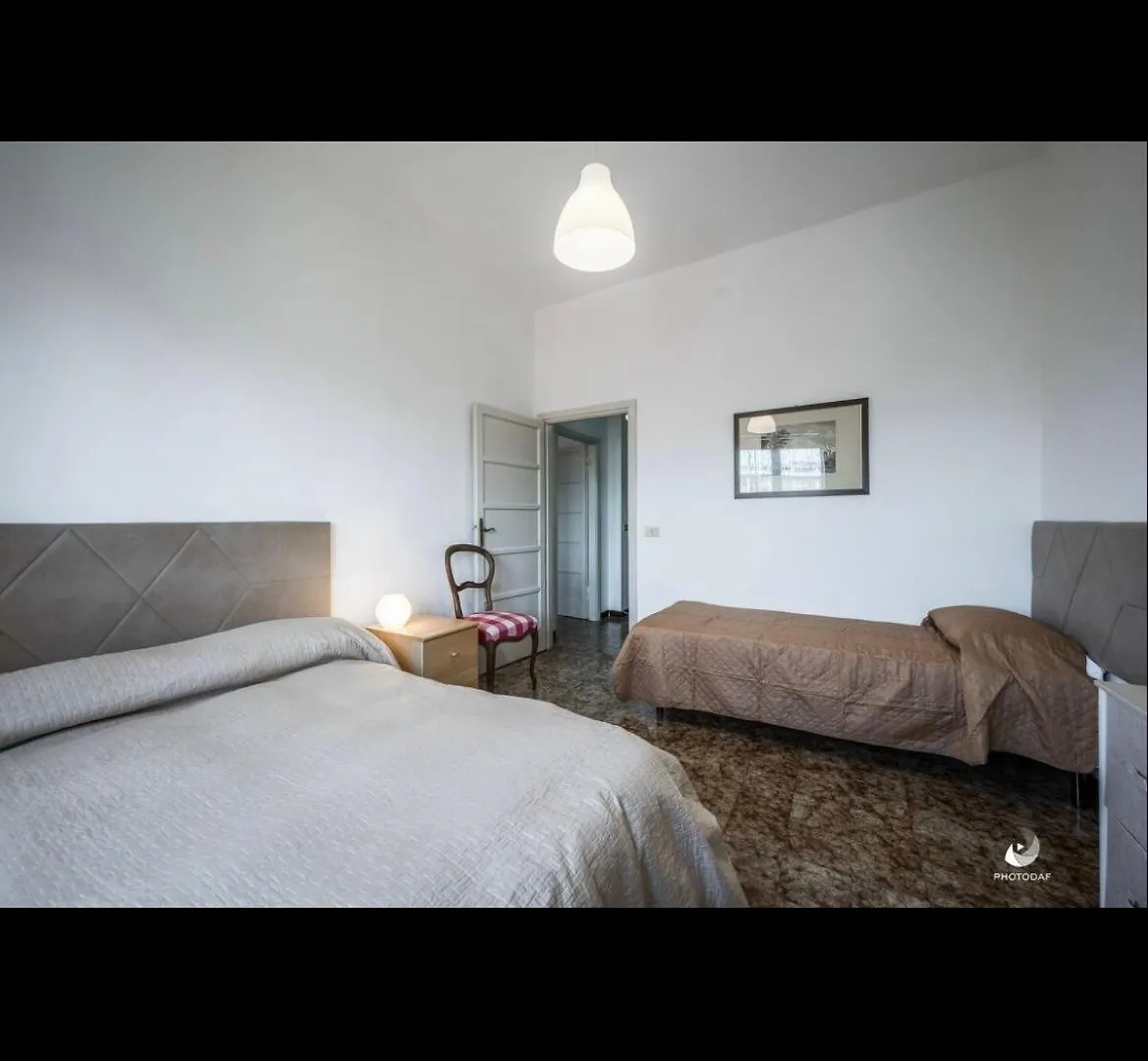 Apartment Centro Di Modena Grazioso Appartamento Italy